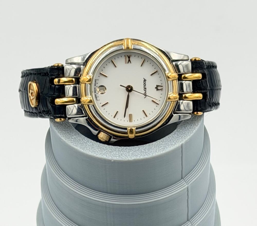 Vintage Accutron by Bulova 28B07 Women's Swiss Quartz watch New Battery